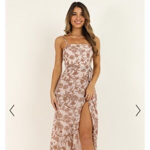 Showpo Floral Toile de Jouy Print Flowy Maxi Dress Size 6